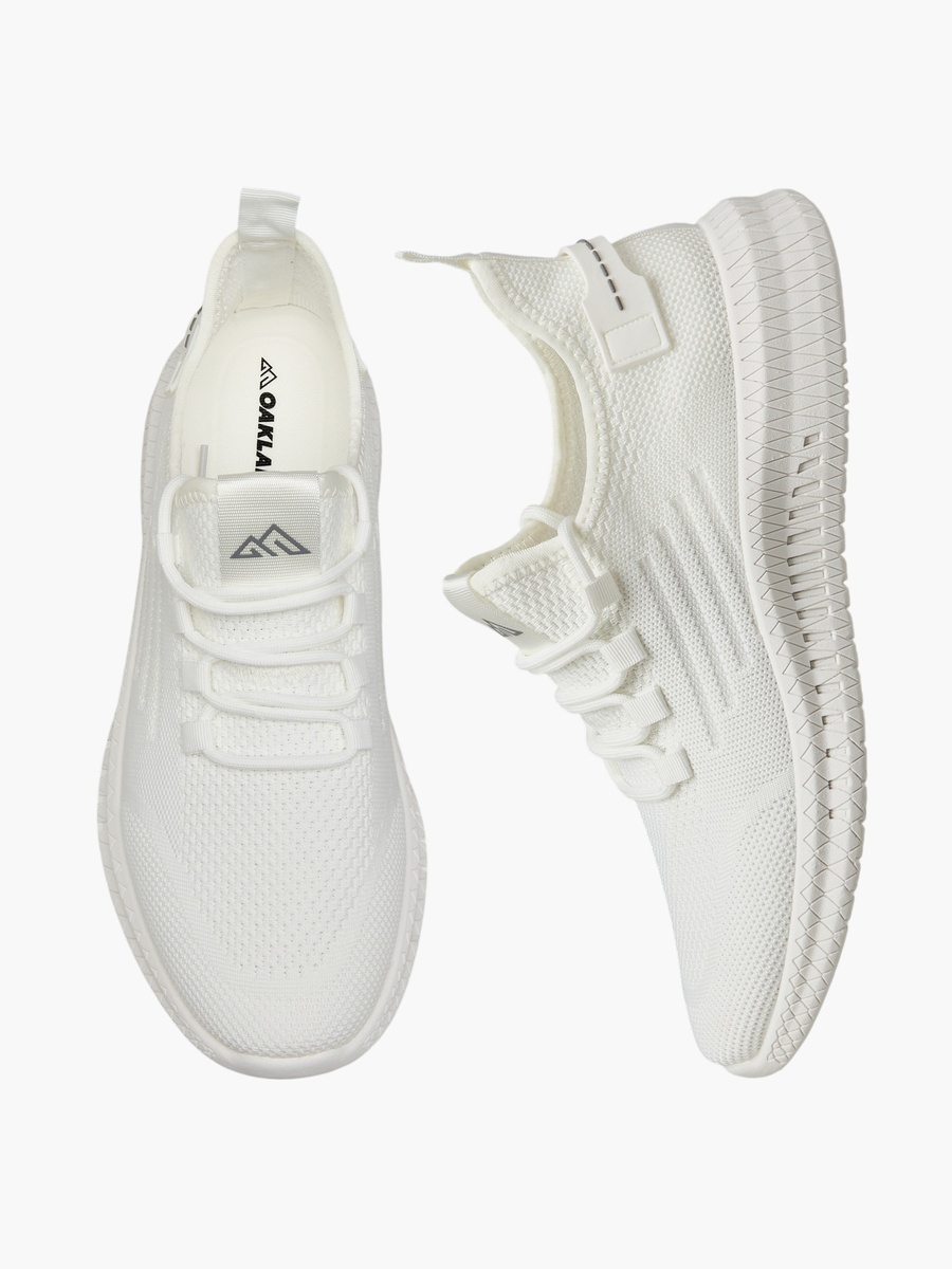 Men Lace-Up Sports Shoes