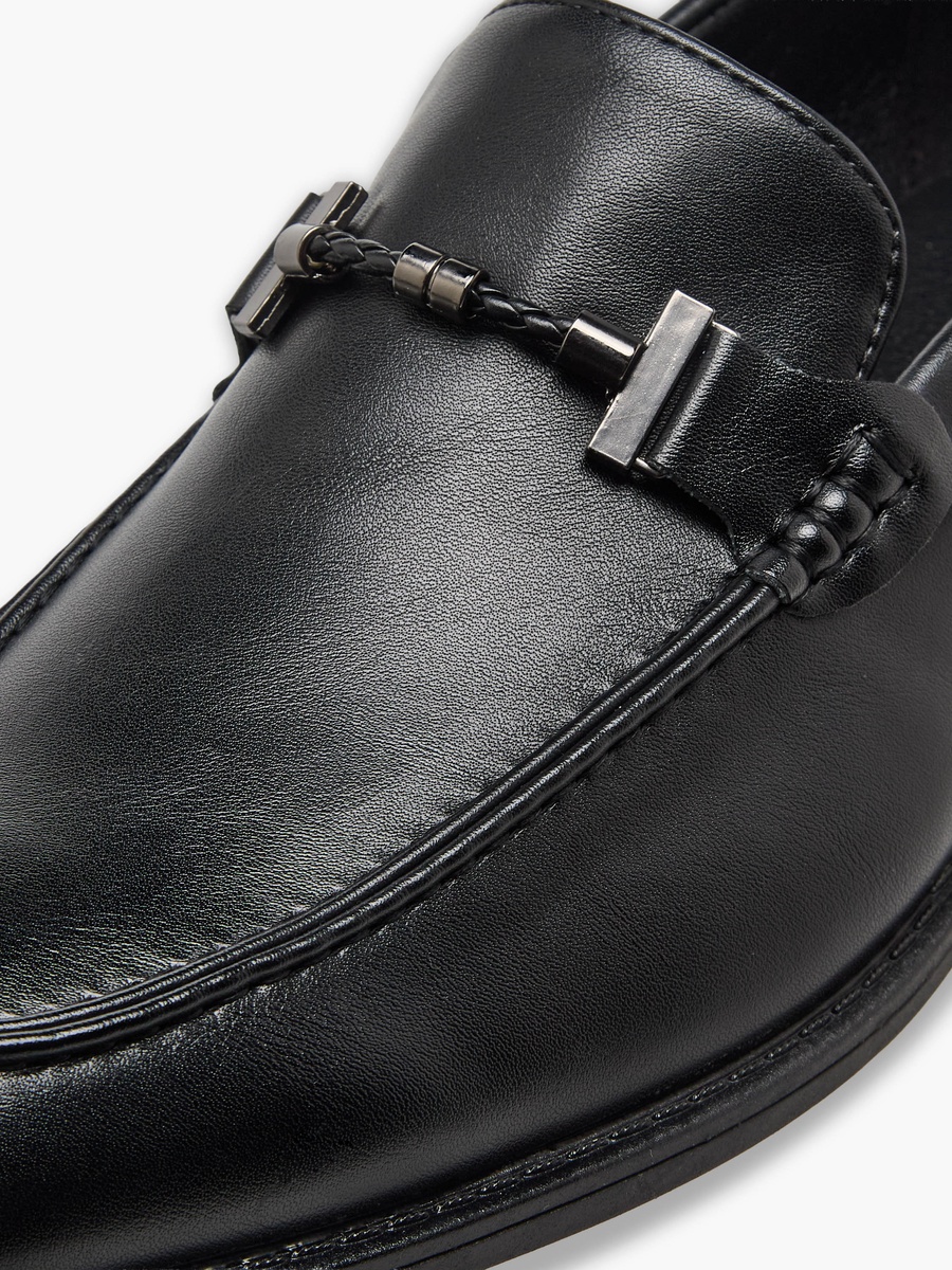 Men Braided Accent Slip-On Loafers