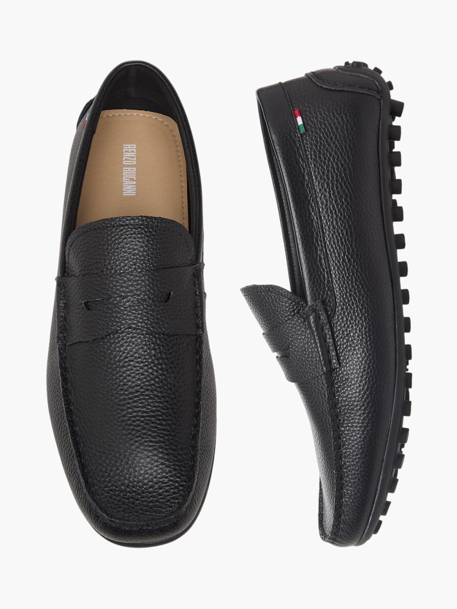 Men Textured Leather Loafers