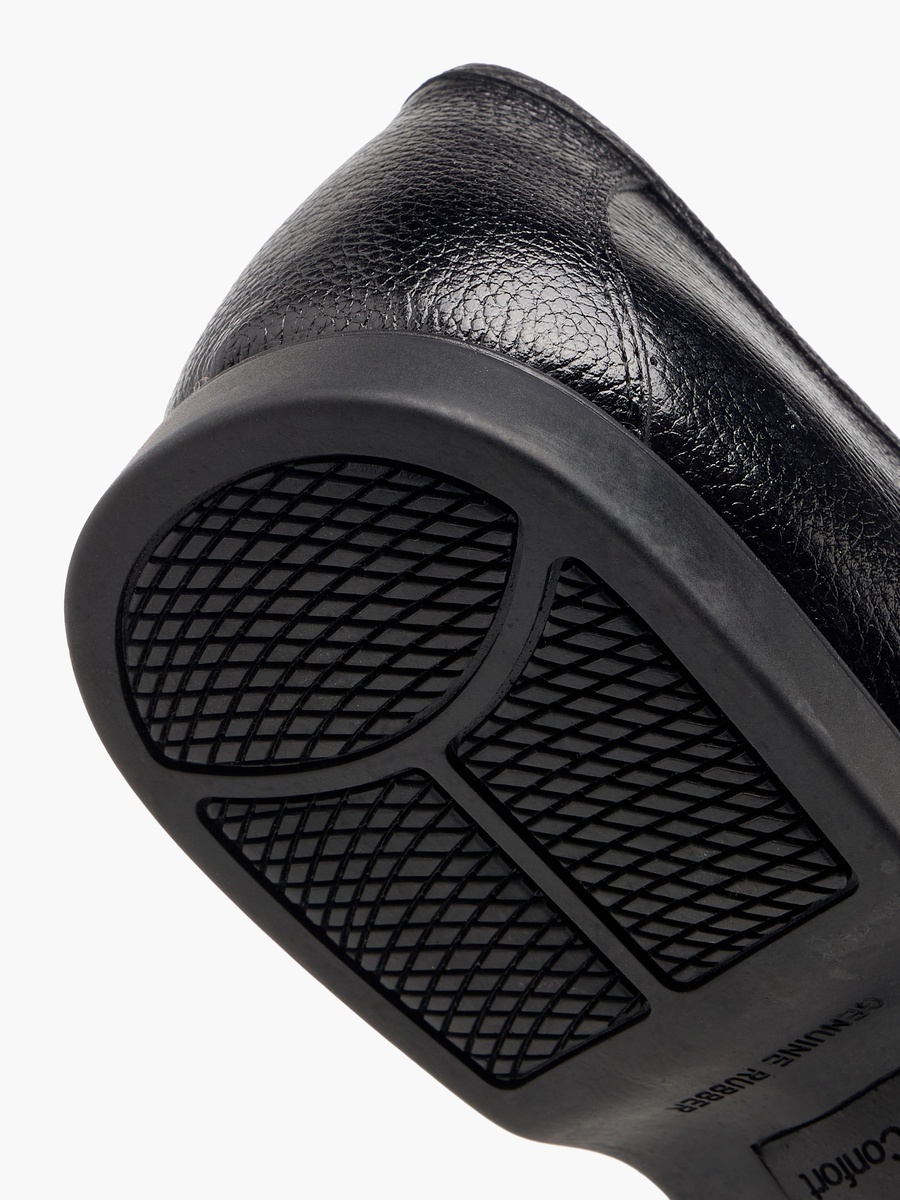 Men Slip-On Loafers