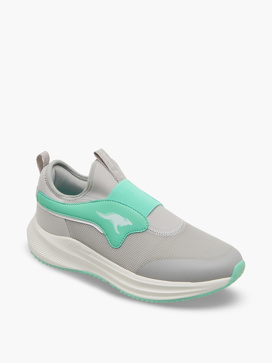 Women Slip-On Sports Shoes