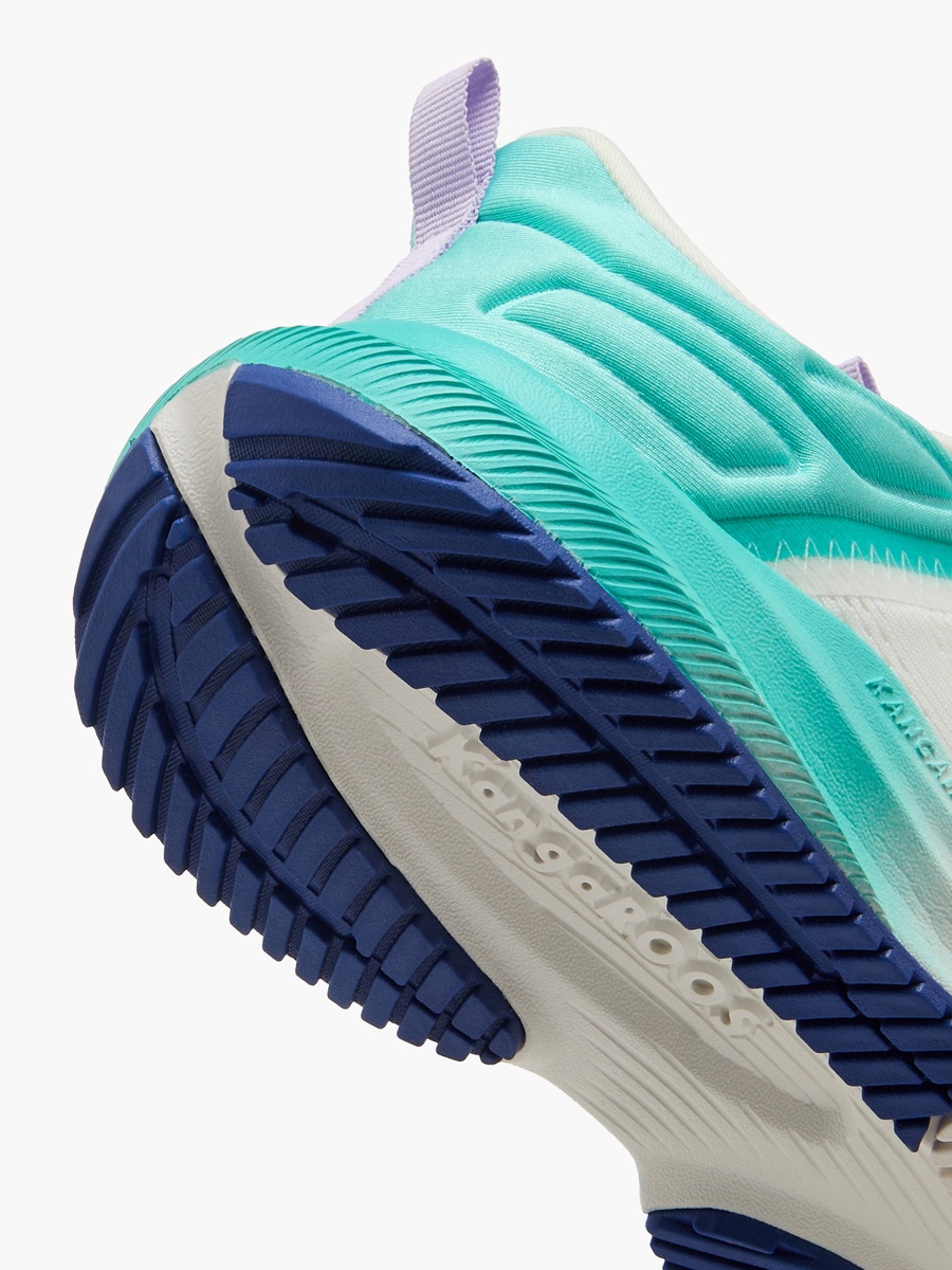 Women Lace-Up Sports Shoes