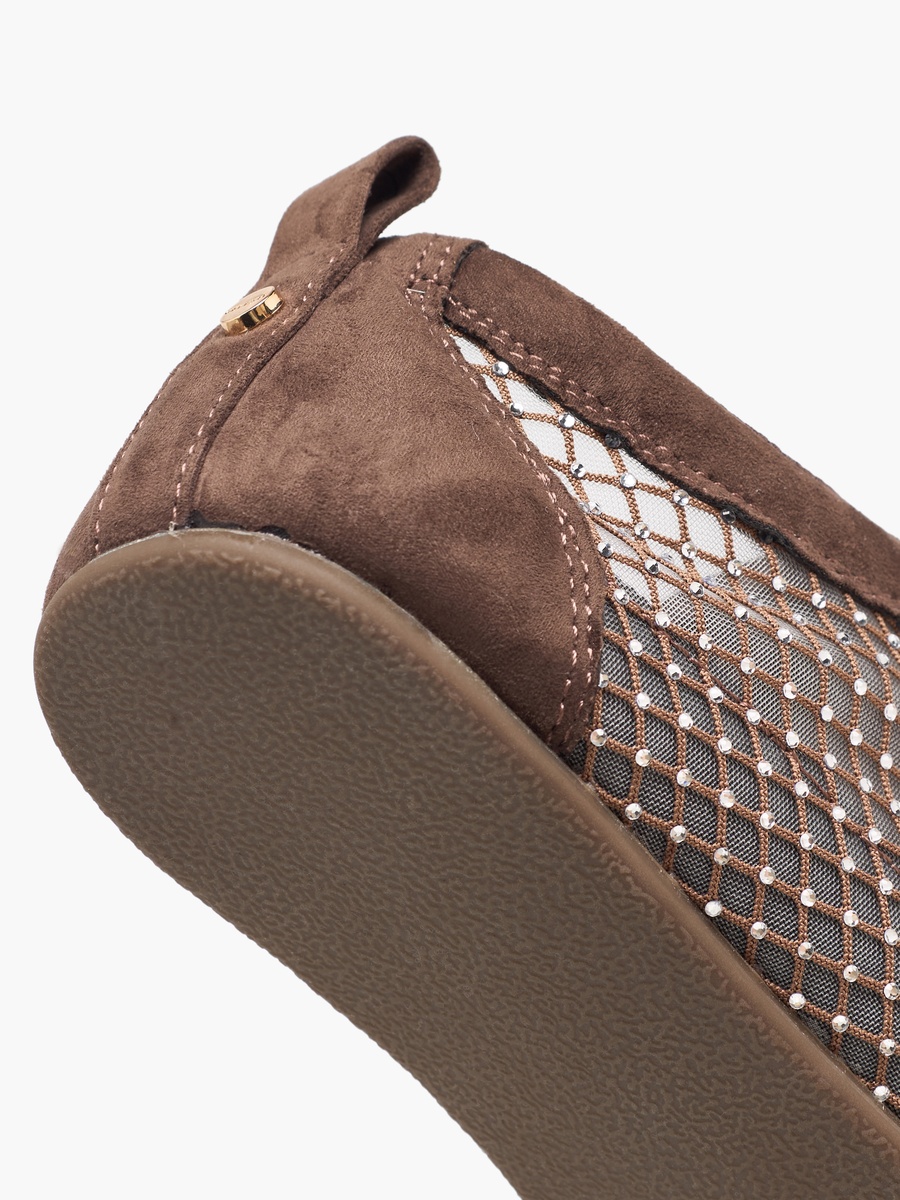 Women Mesh Detail Lace-Up Sneakers