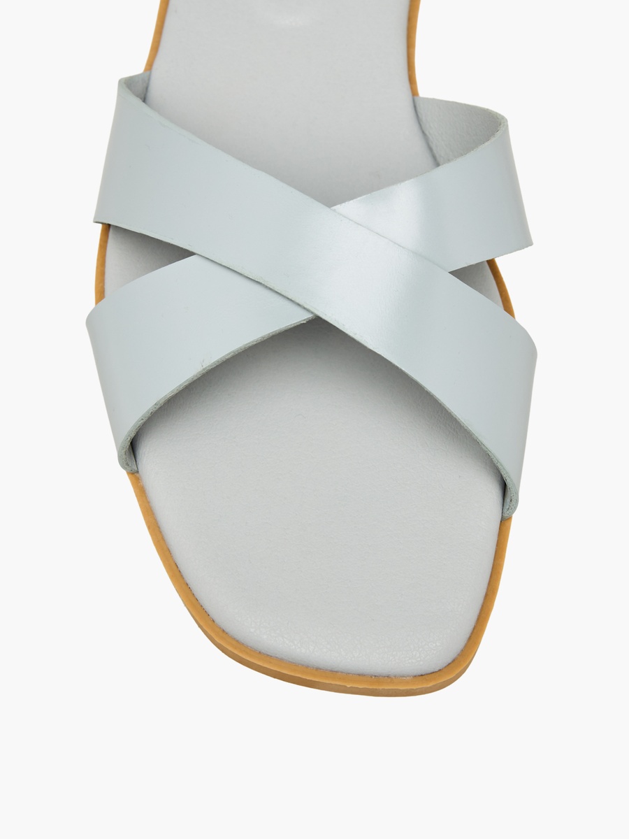 Women Cross Strap Sandals