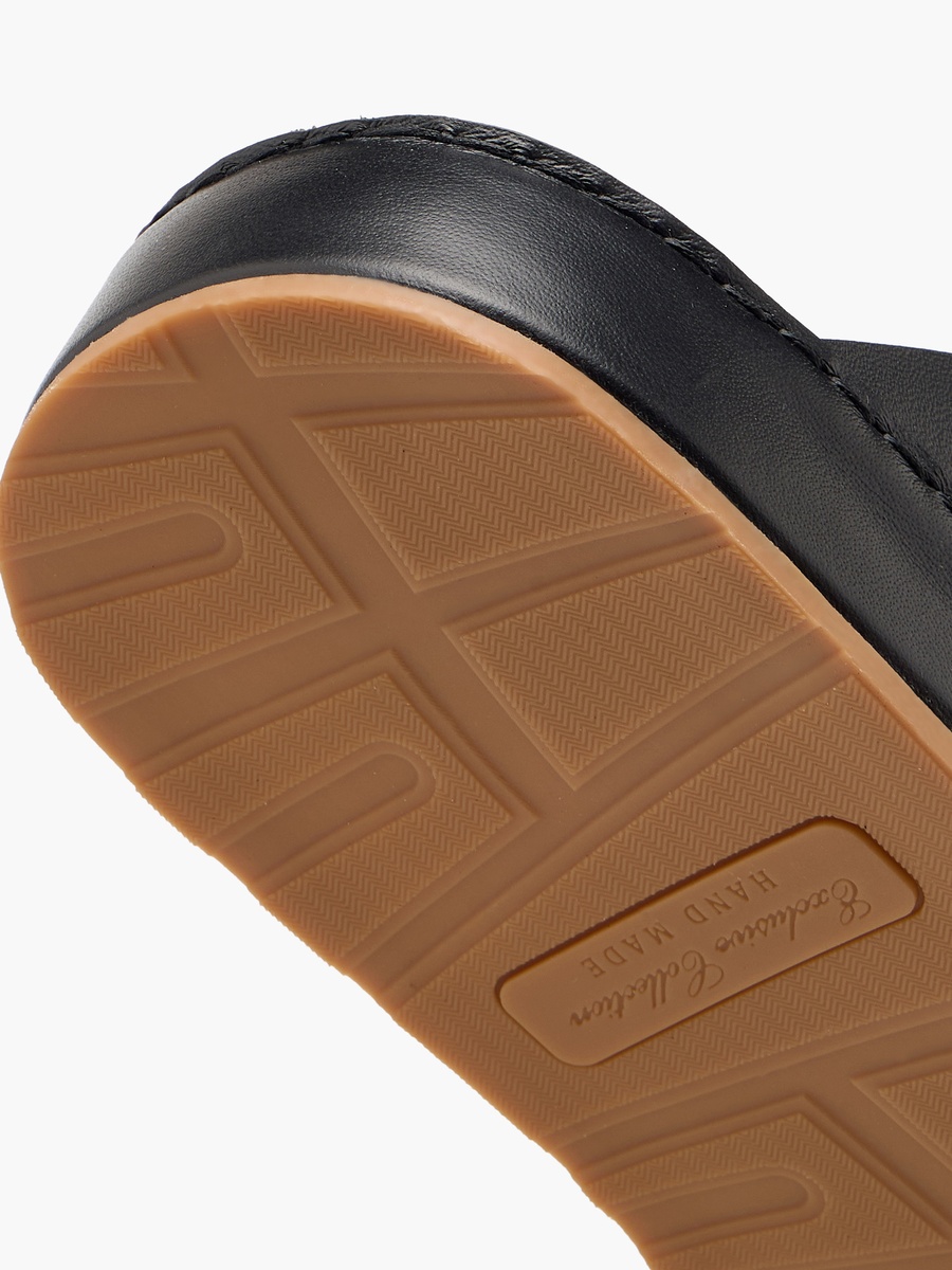 Men Panelled Leather Arabic Sandals