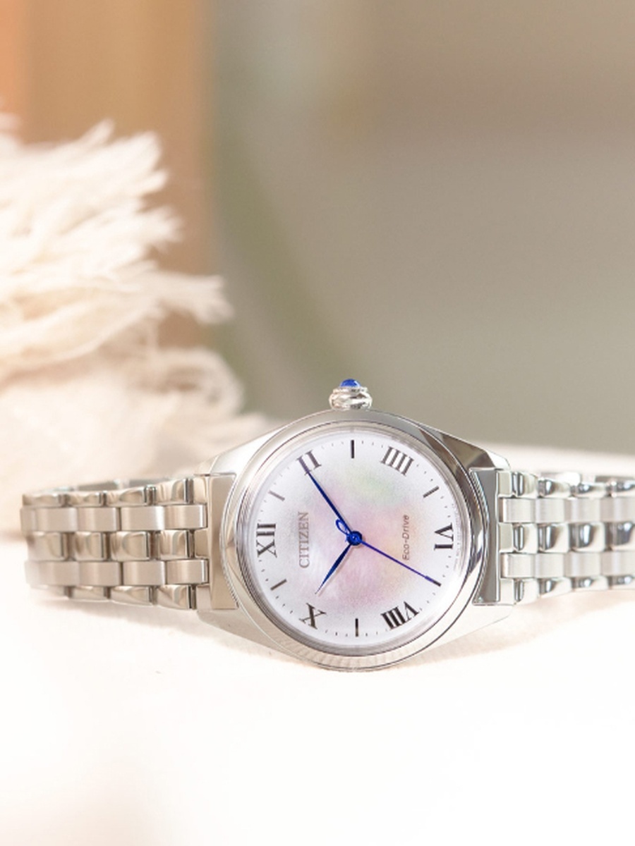 Women Eco-Drive Light Powered Movement Watch, Analog Display and Stainless Steel Strap - EM1140-80D, Silver