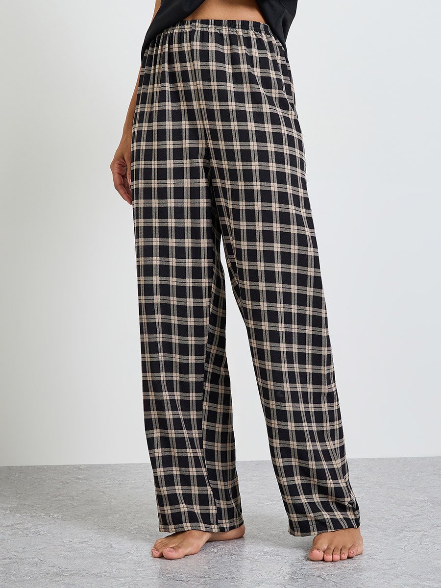 Black Checked Pocket T-Shirt and Pyjama Set
