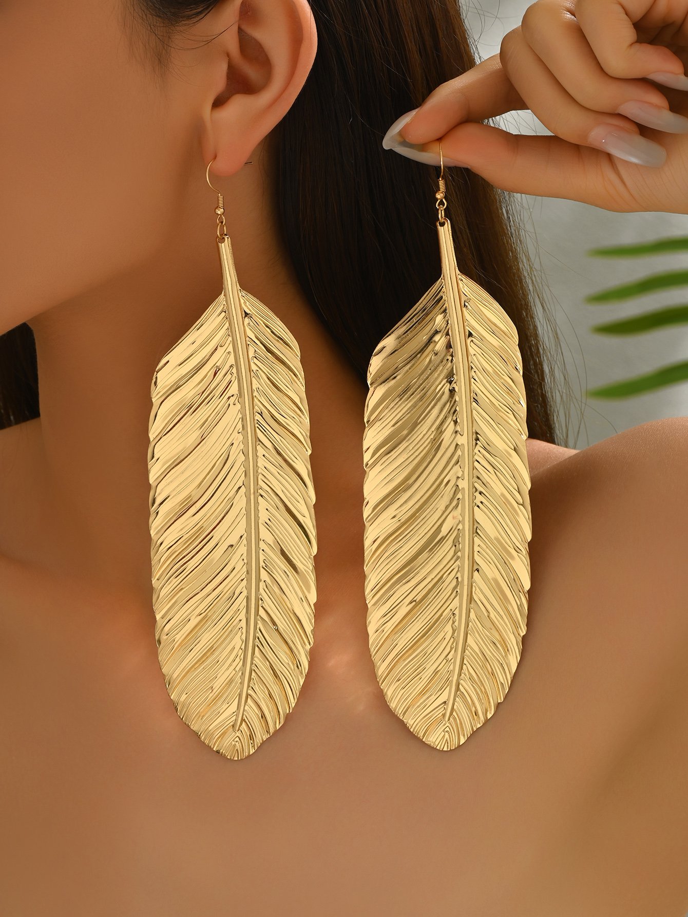 Textured Feather Leaf Drop Earrings