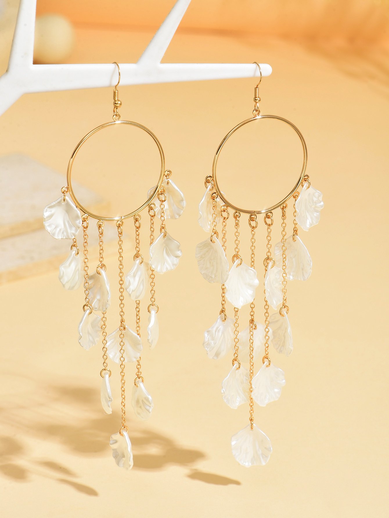 Shell Tassel Hoop Earrings