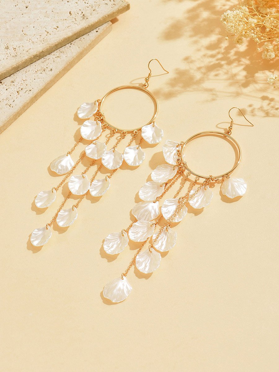 Shell Tassel Hoop Earrings