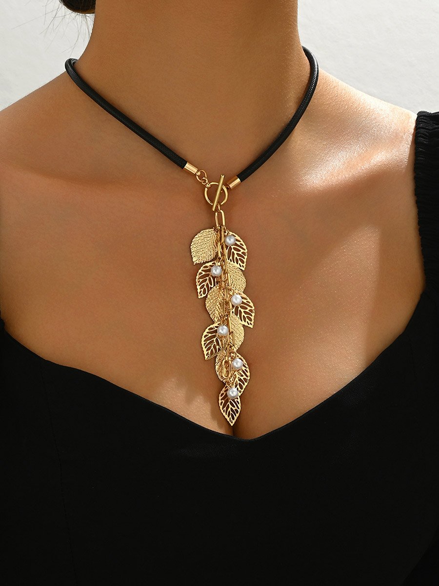 Leaf Pendant Y-Shaped Chain Necklace