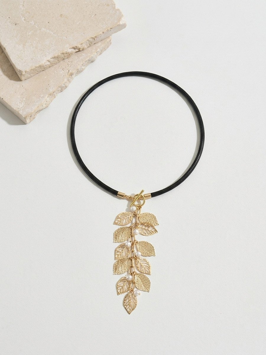 Leaf Pendant Y-Shaped Chain Necklace