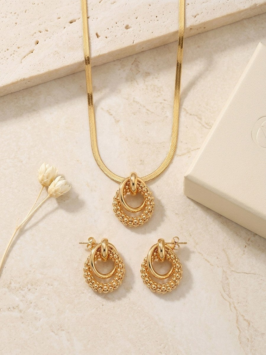 Hollow Ring Pendant Necklace with Earrings Set