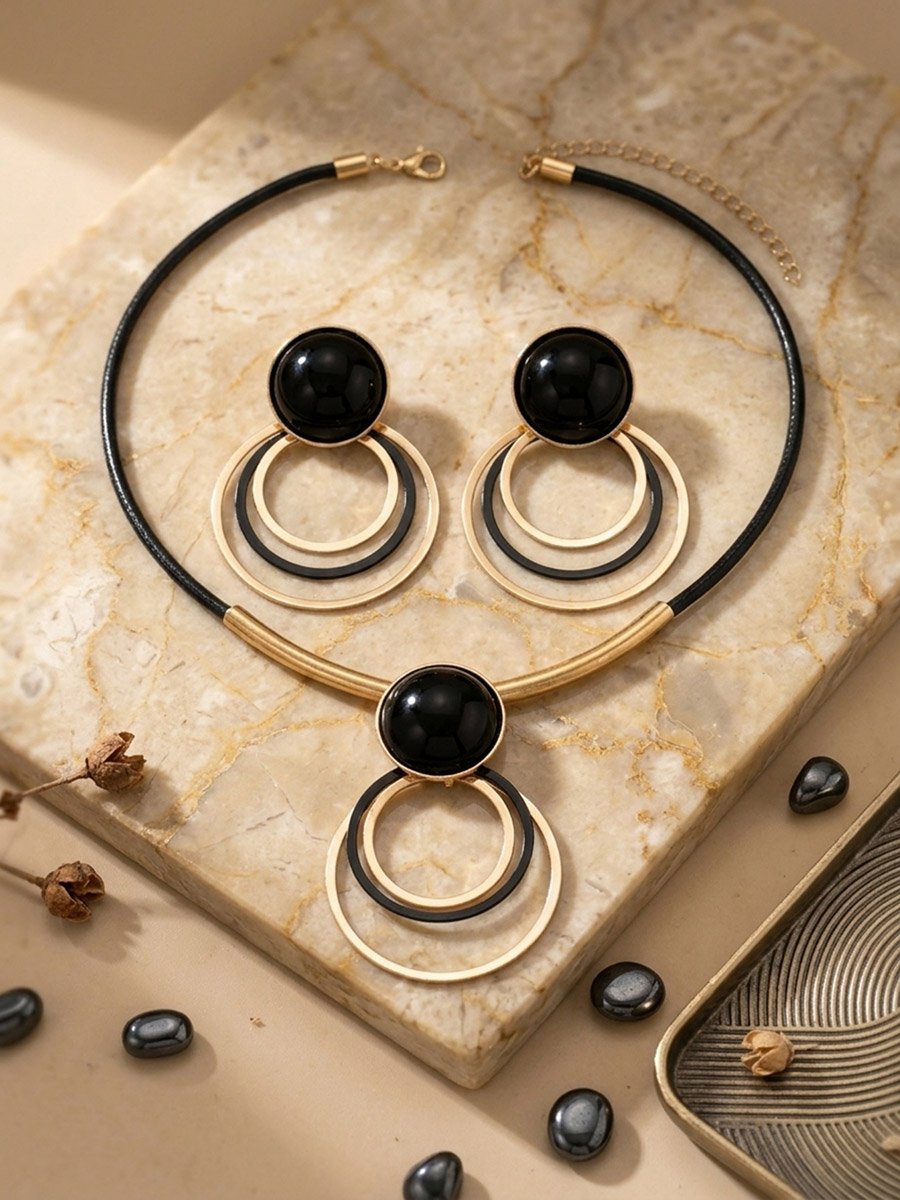Gold Tone Geometric Pendant Necklace and Earrings Set