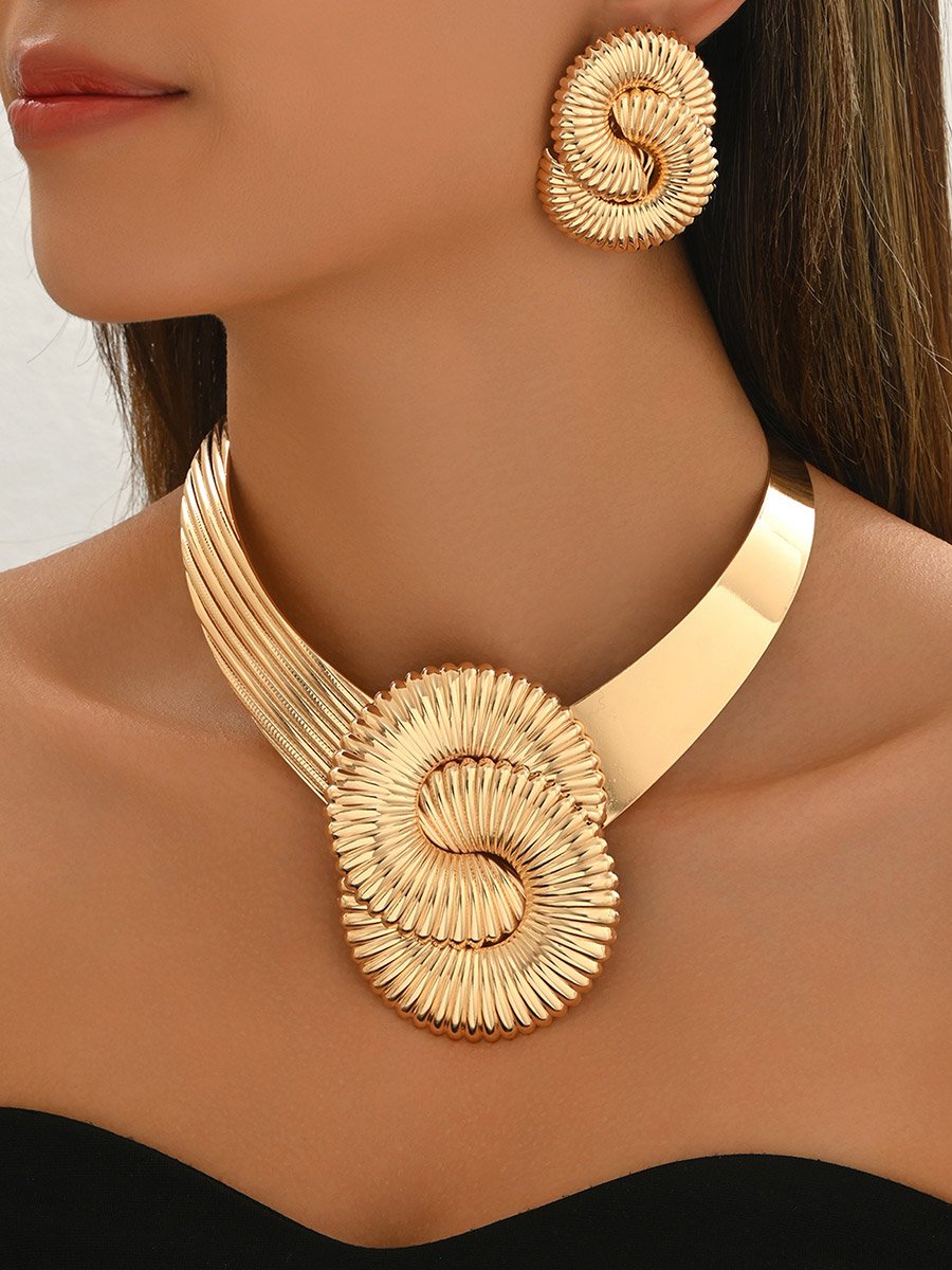 Retro Bohemian V-Shaped Necklace with Earrings Set