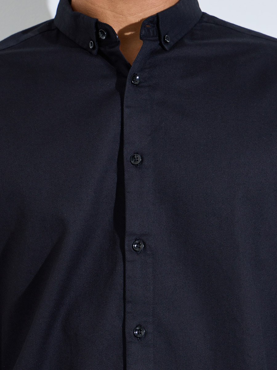 Black Solid Textured Regular Fit Shirt