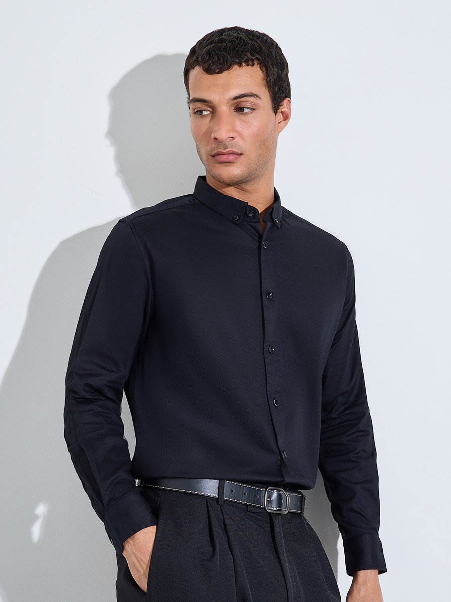 Black Solid Textured Regular Fit Shirt