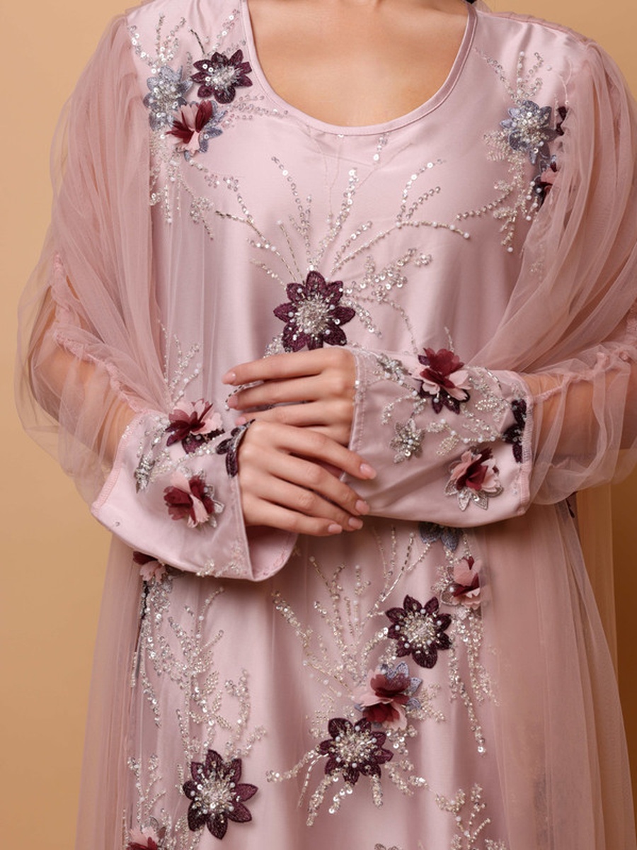 Nayla Embellished Jalabiya with Mesh Cape