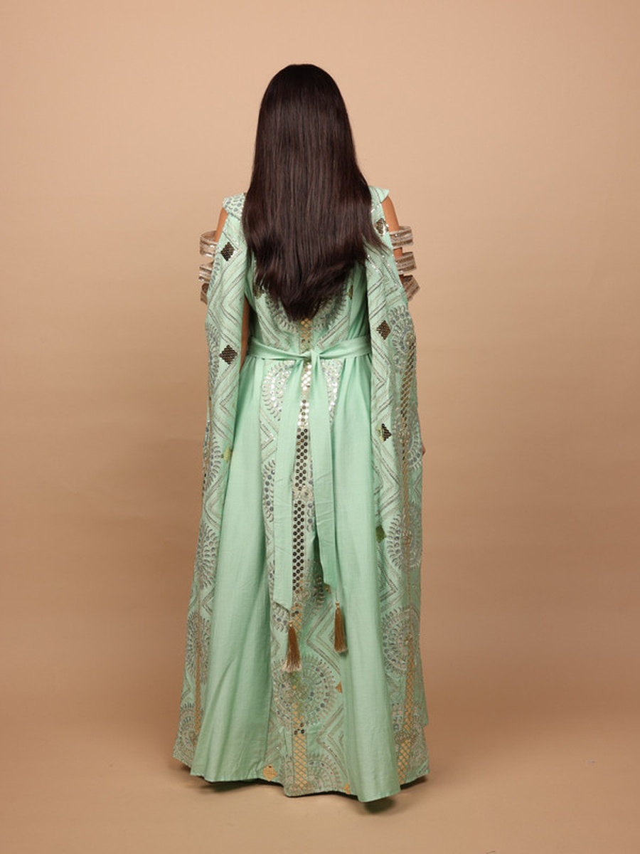 Sage Embellished Cut-Out Sleeve Jalabiya