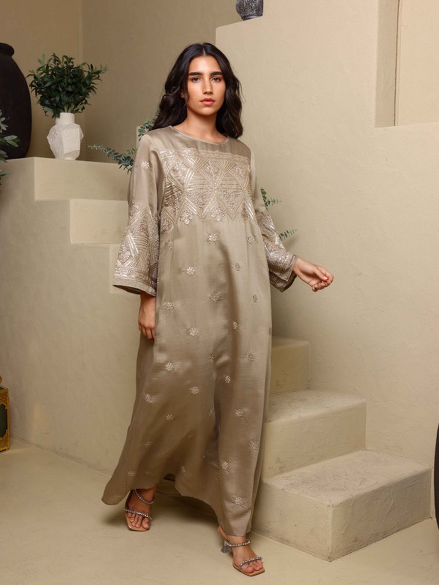 Inaya Embroidered Jalabiya
