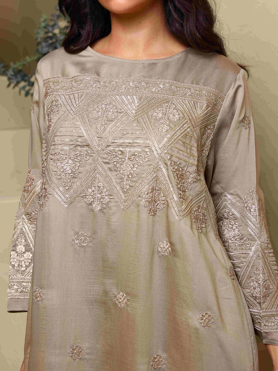 Inaya Embroidered Jalabiya