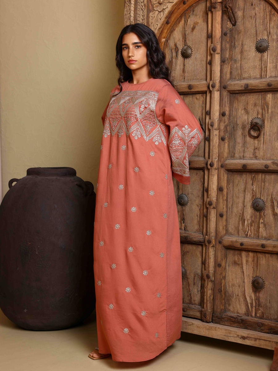 Inaya Embroidered Jalabiya