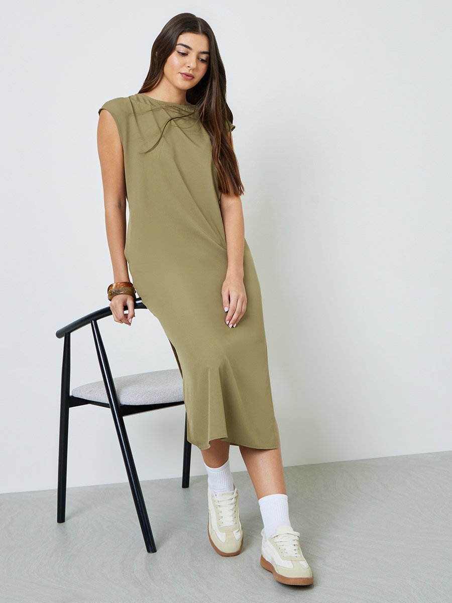 Plus Size Khaki Side-Slit Sleeveless Midi Dress