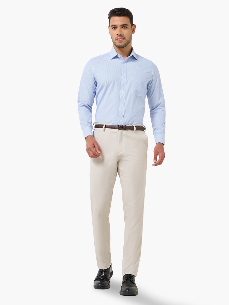 Men Regular Fit Collared Checked Long Sleeves Shirt