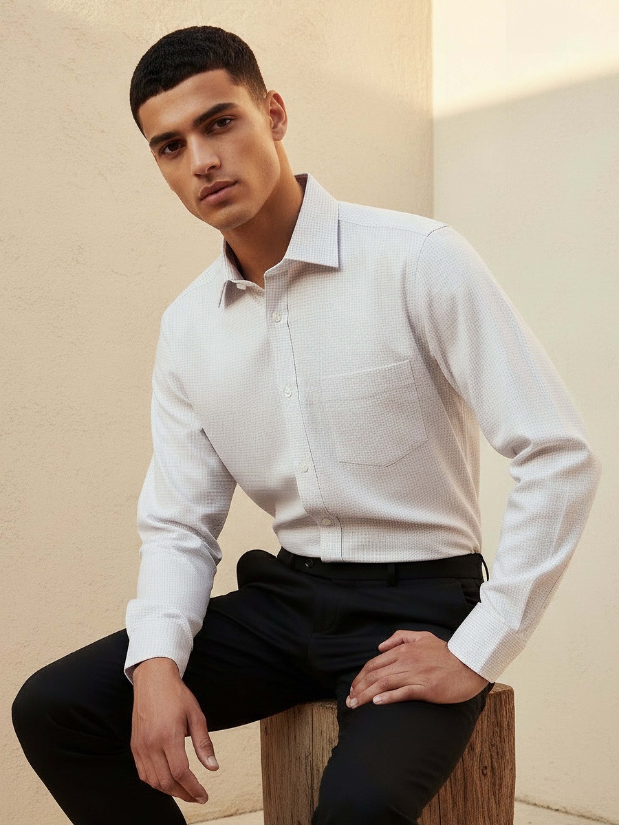 Men Regular Fit Collared Textured Long Sleeves Shirt