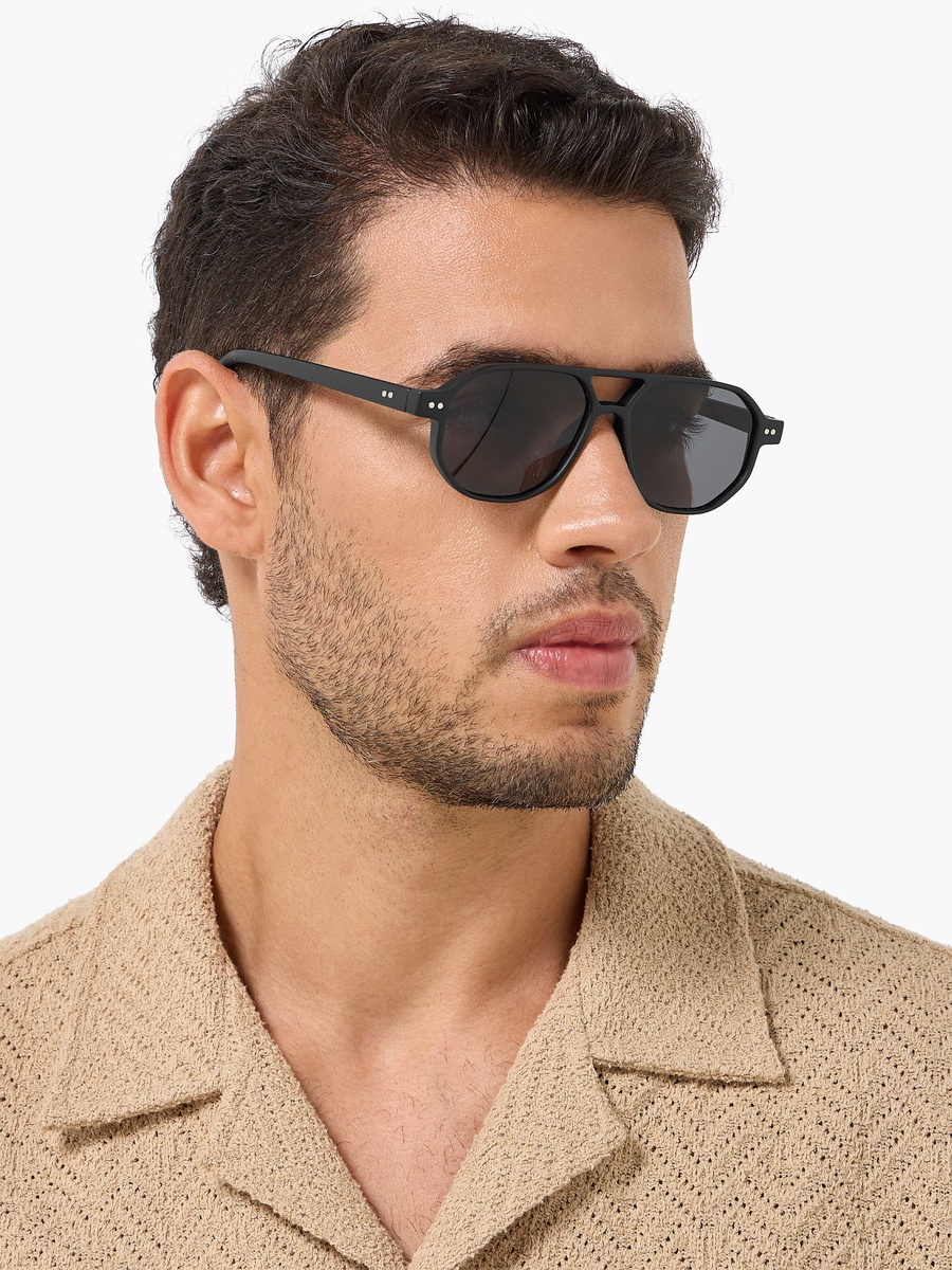 Men Solid Aviator Sunglasses