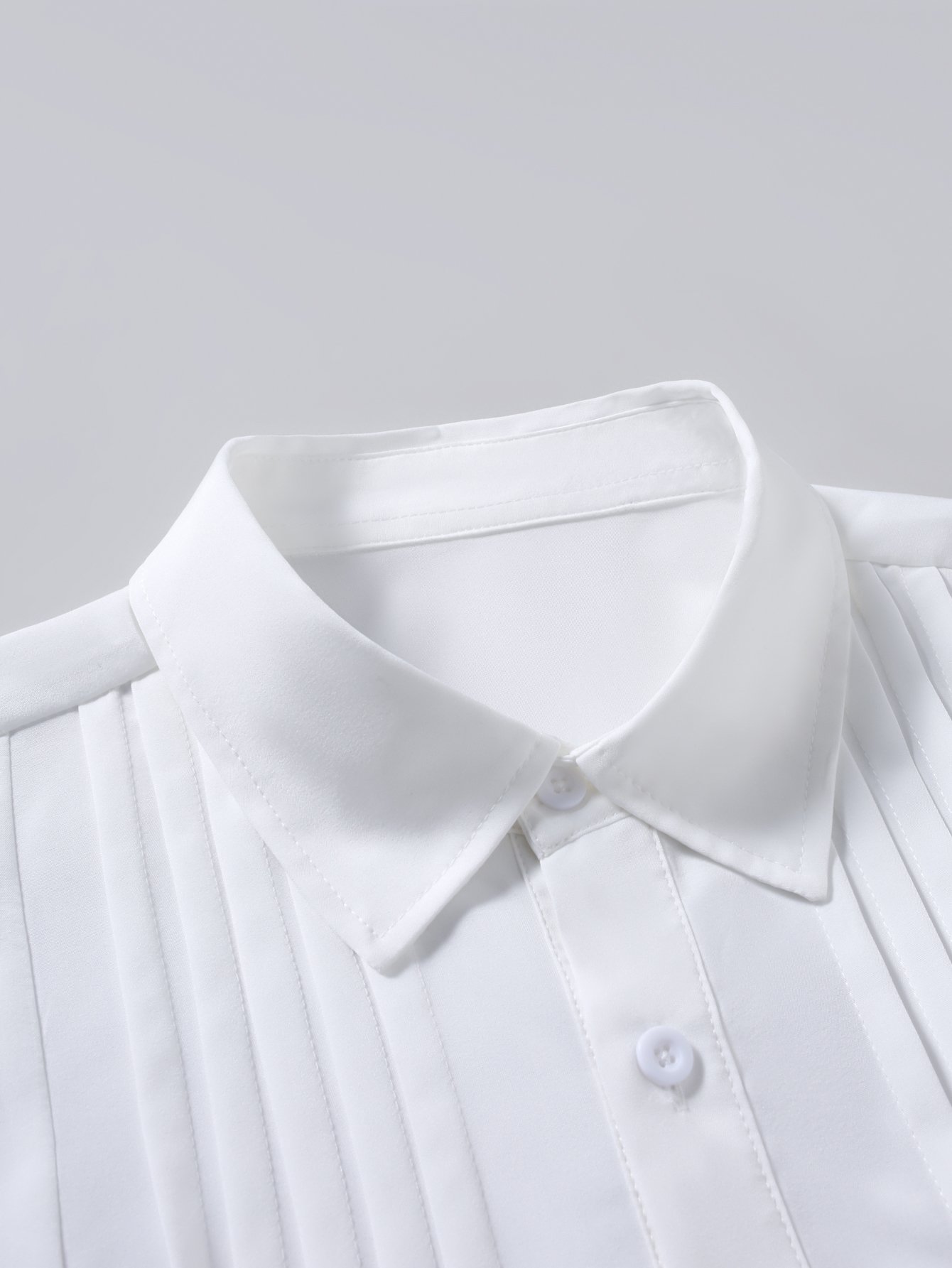 Men White Pleated Short Sleeve Shirt