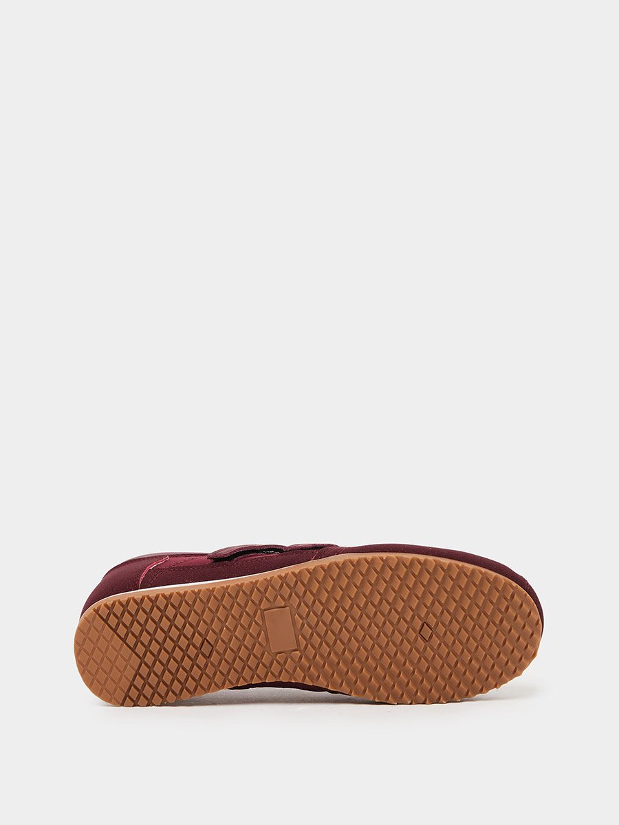 Burgundy Sporty Sneakerina