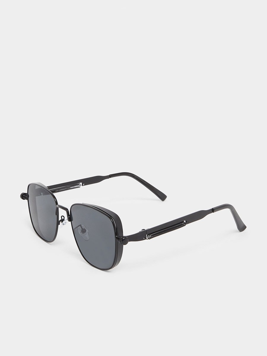 Square Frame Sunglasses with Nose Pads