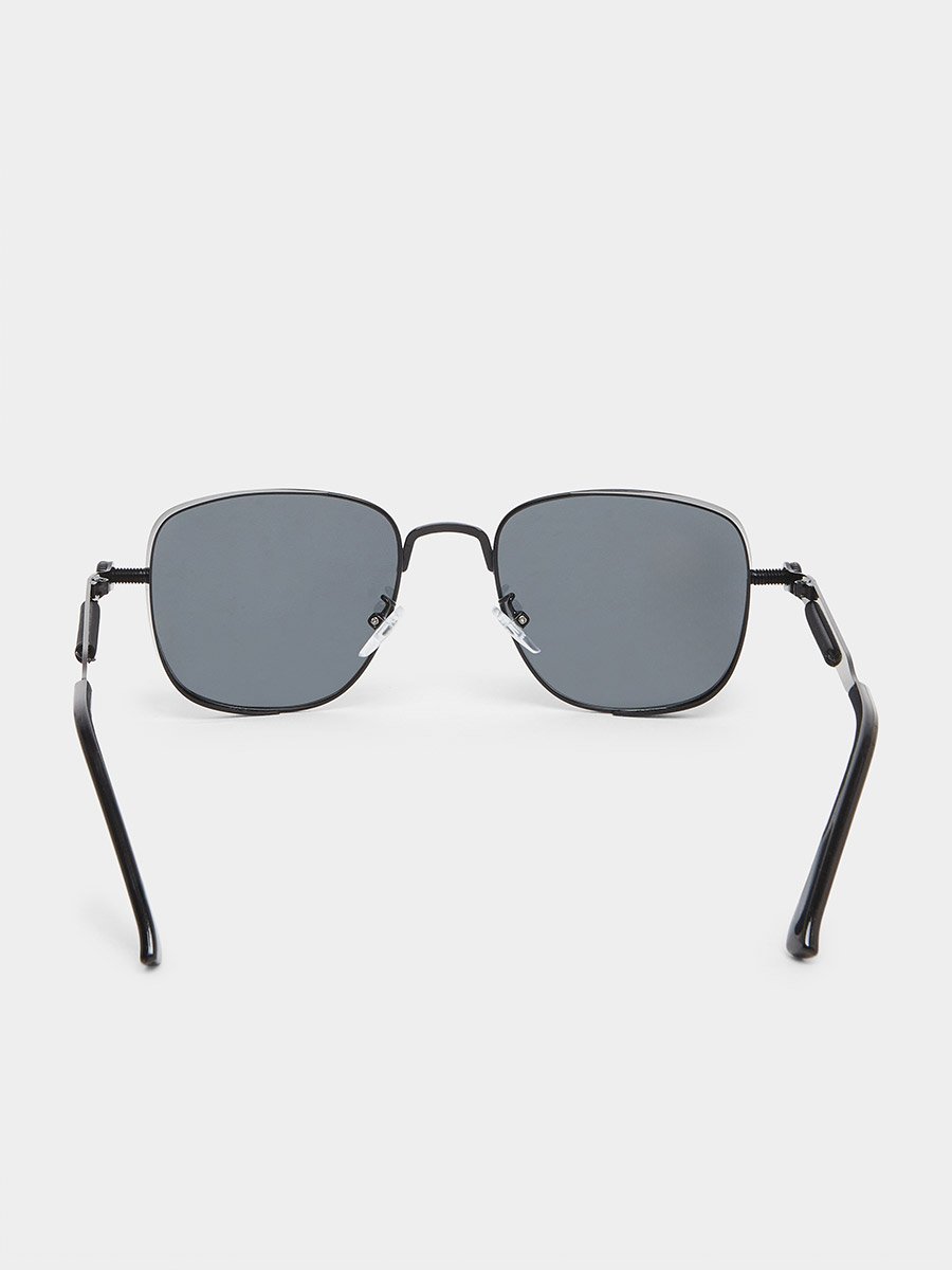 Square Frame Sunglasses with Nose Pads