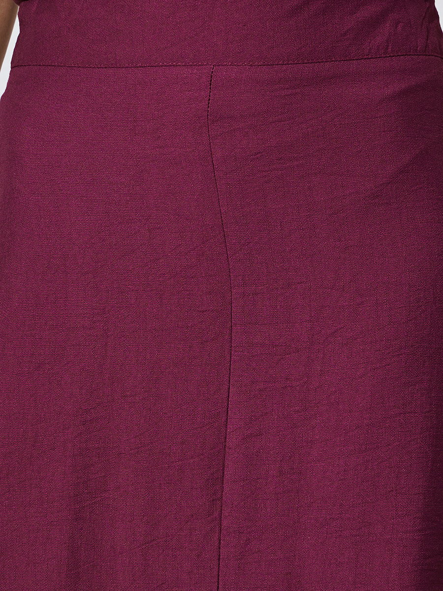 Burgundy Solid Side Slit Fitted Maxi Skirt