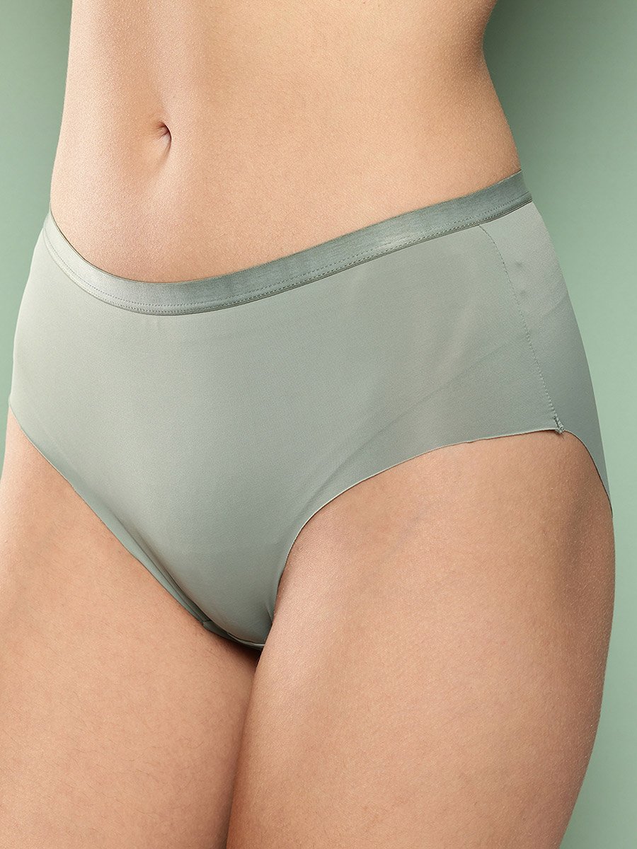 Green Solid Lightly Padded Non Wired Bra and Brief Set