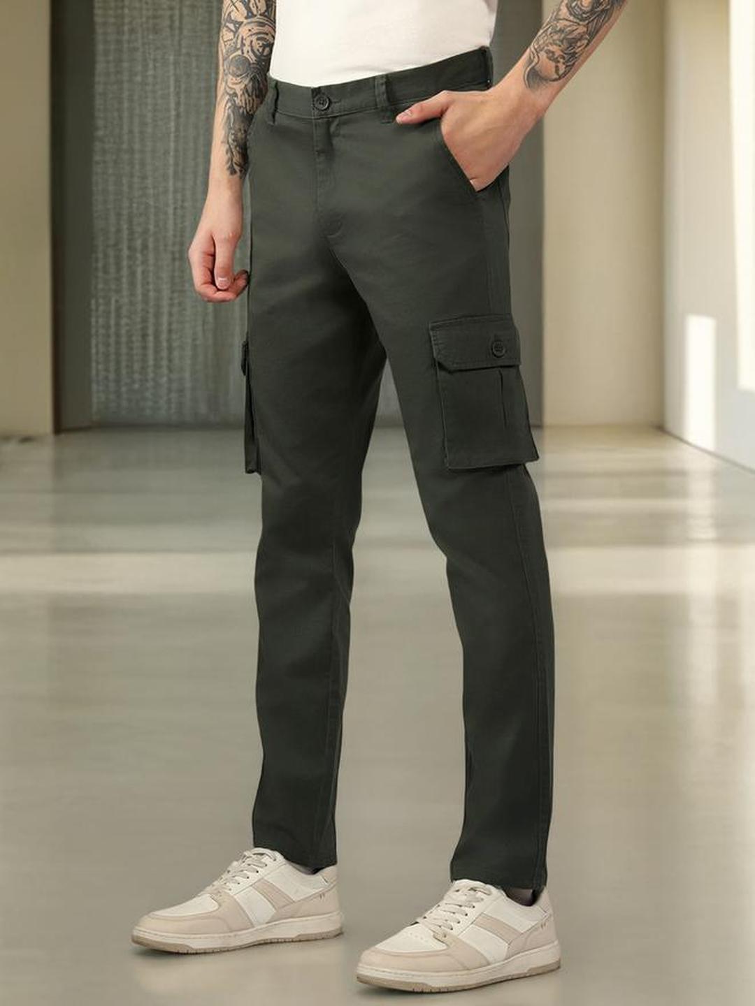Men Olive Green Tapered Fit Cargo Pants