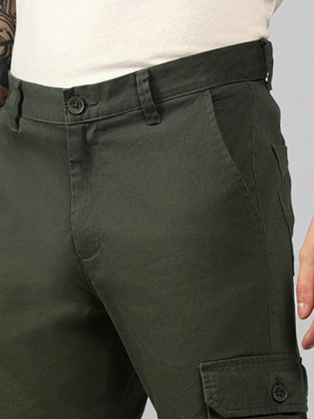 Men Olive Green Tapered Fit Cargo Pants