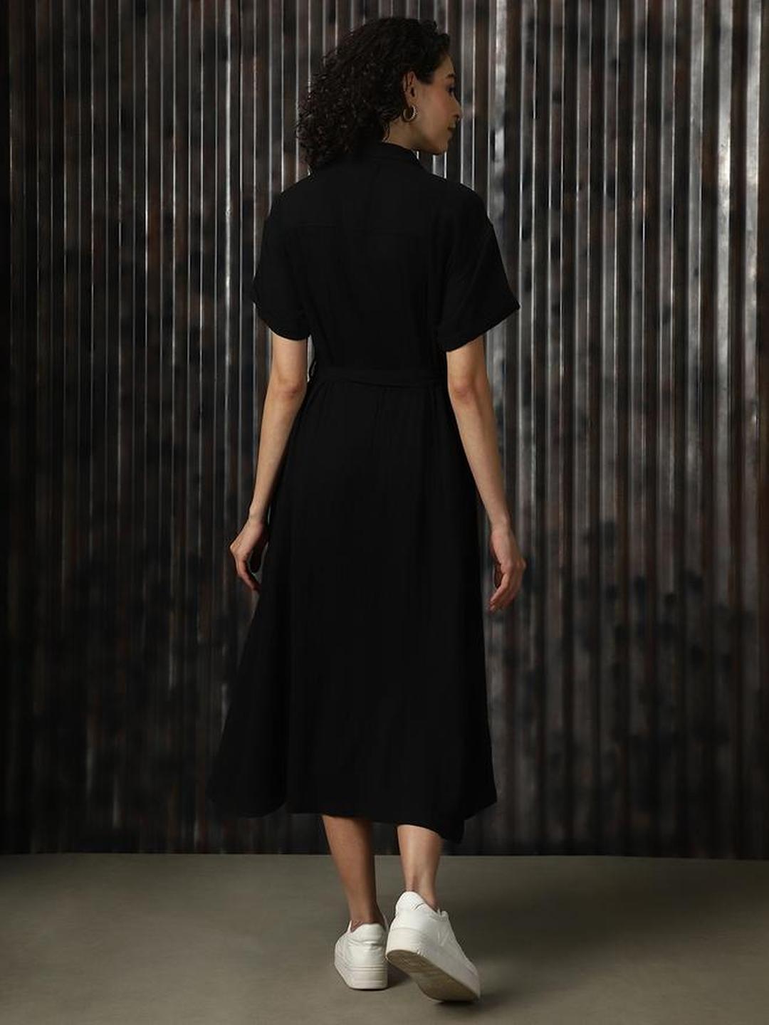 Black 100% Cotton Solid Buttoned Midi Dress