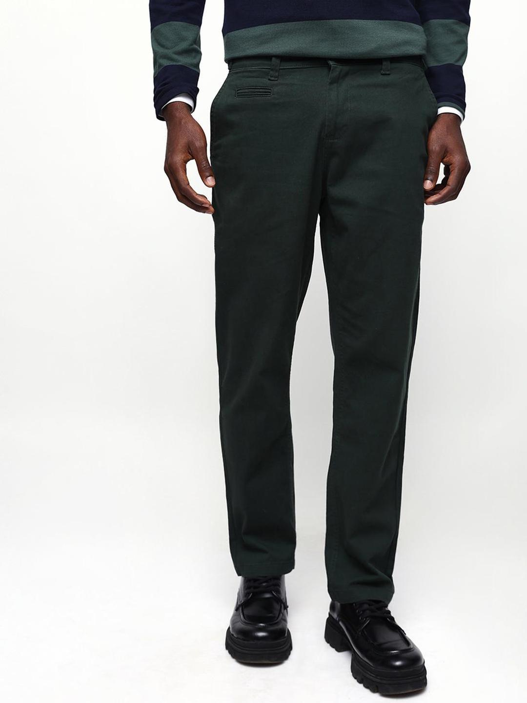 Men Olive Green Cotton Blend Straight Fit Chinos