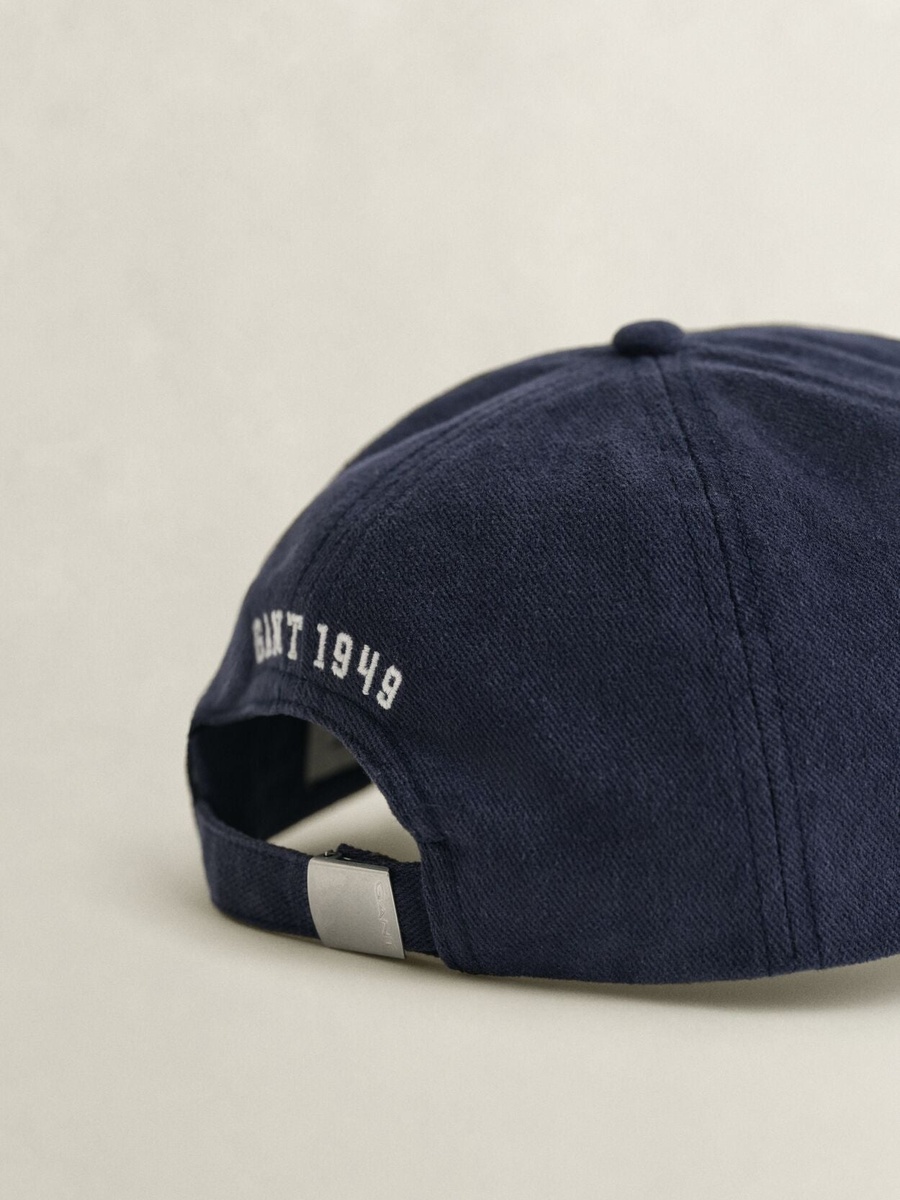 G Badge Cap