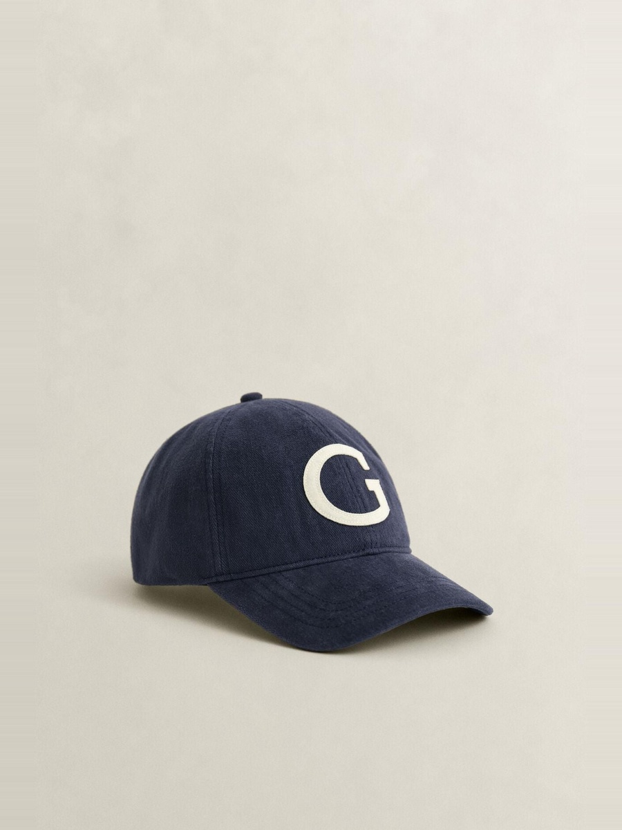 G Badge Cap
