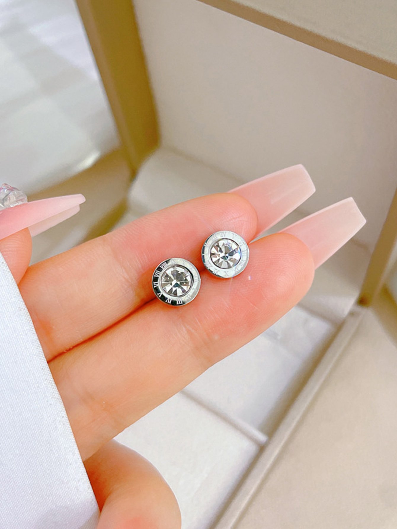 Roman Numeral Detail Stud Earrings