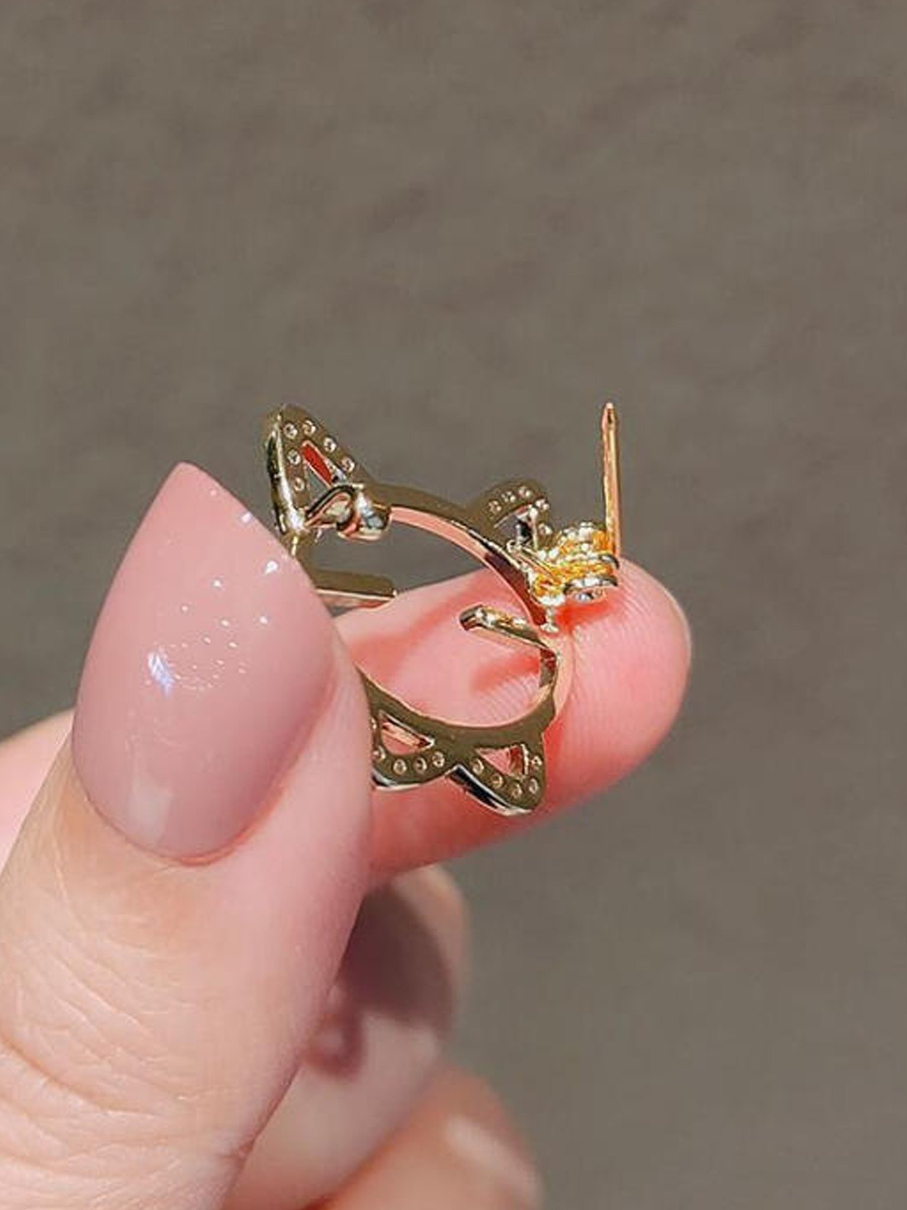 Gold Cat Brooch with Crystals