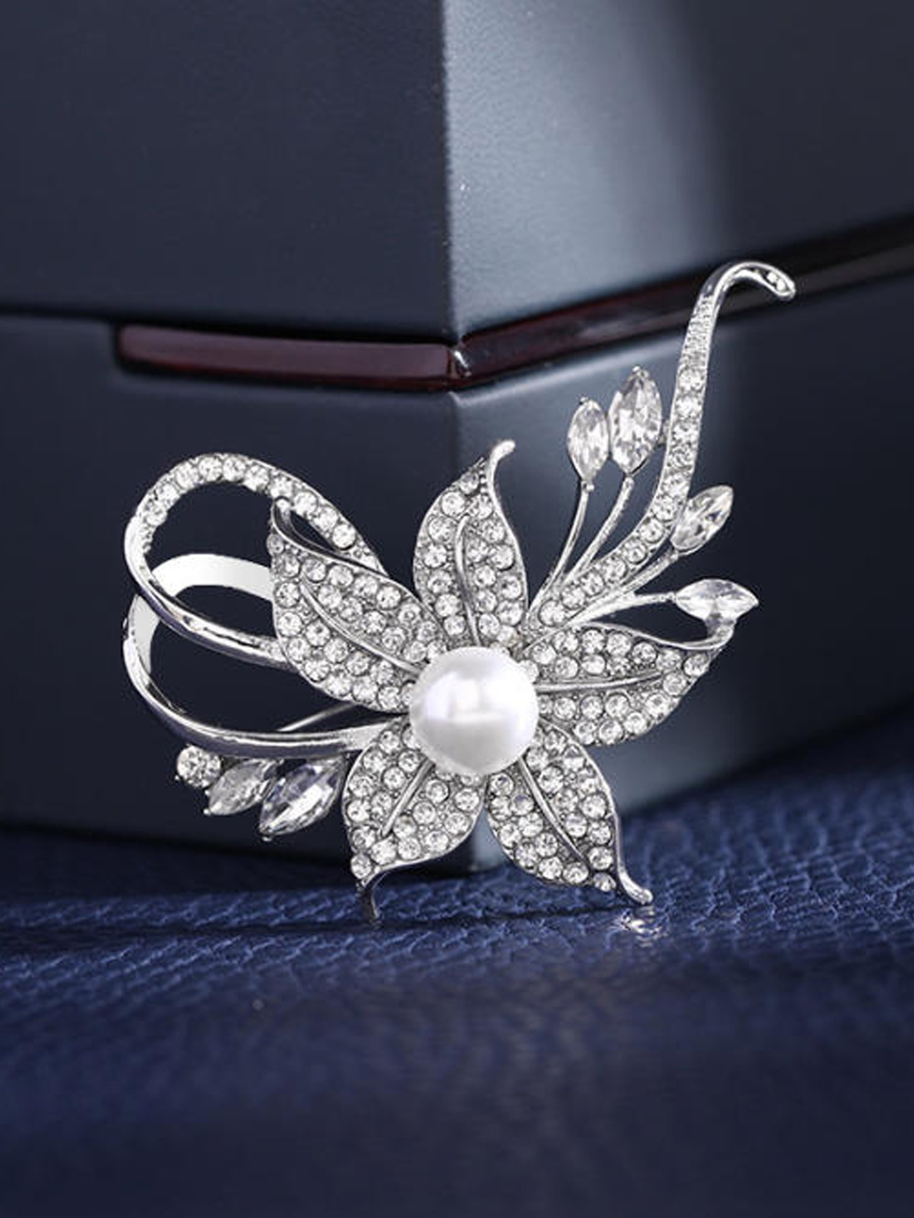 Golden Flower Pearl Brooch