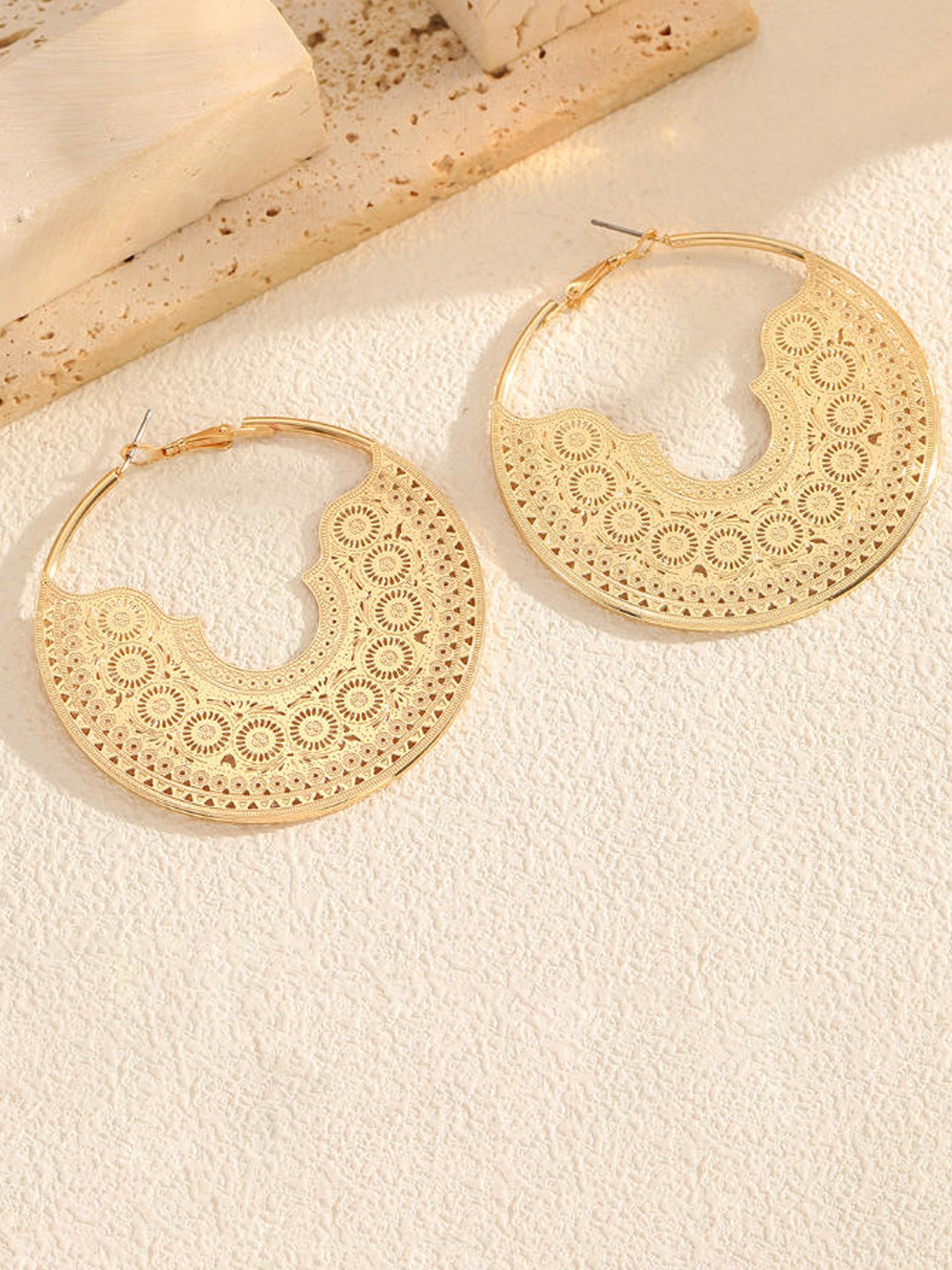 Hollow Filigree Hoop Earrings