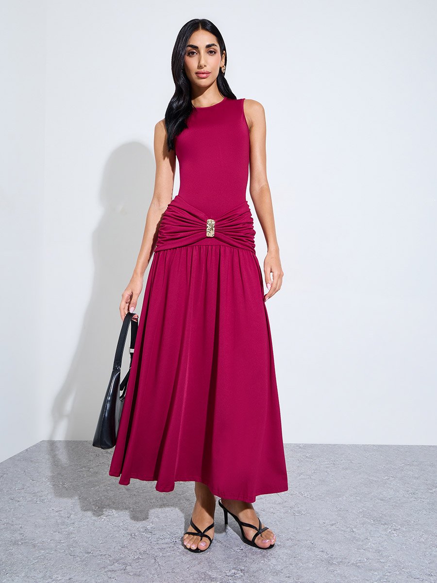 Burgundy Ruched Buckle-Detail A-Line Maxi Dress