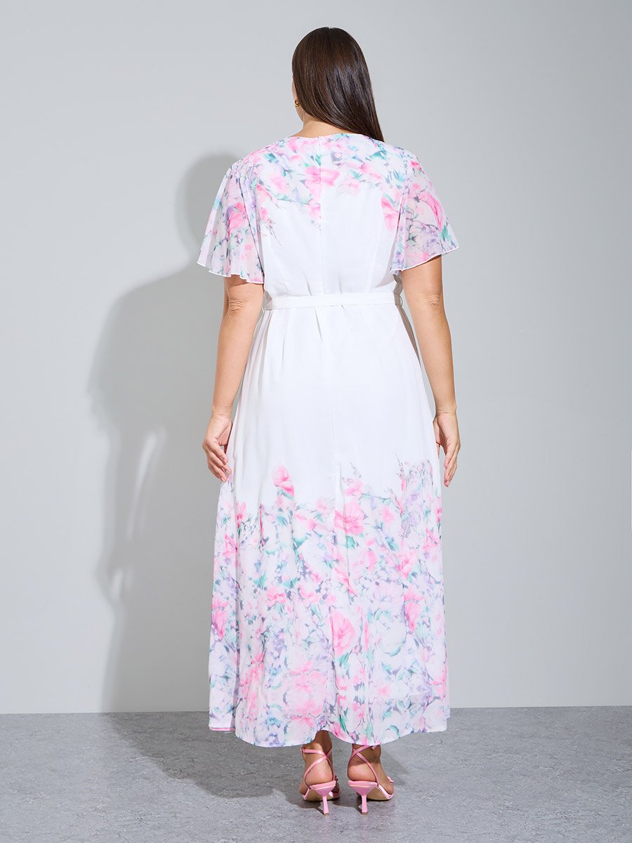 Plus Size White Floral Print A-Line Maxi Dress