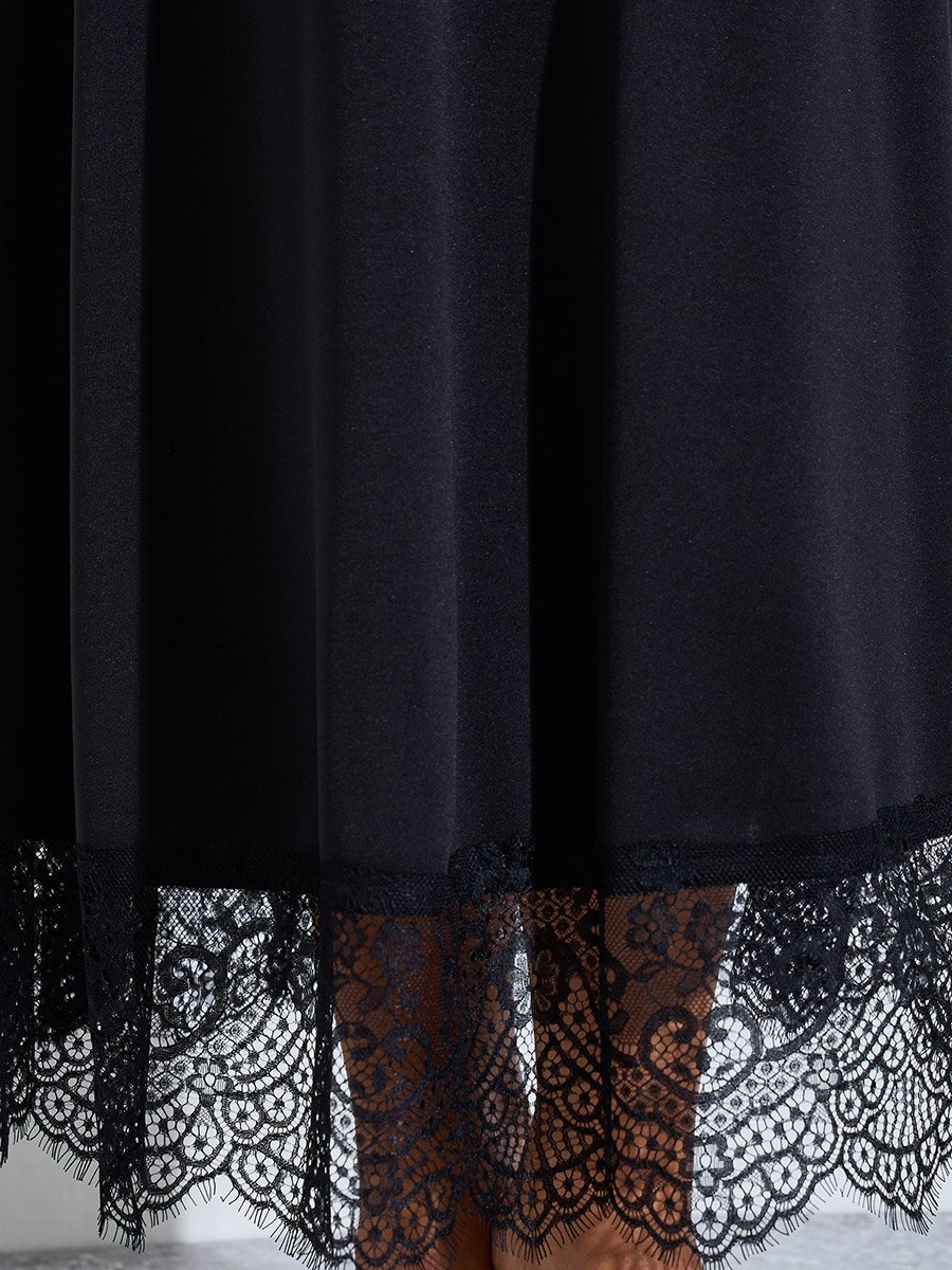 Plus Size Black Lace Trim A-Line Maxi Dress