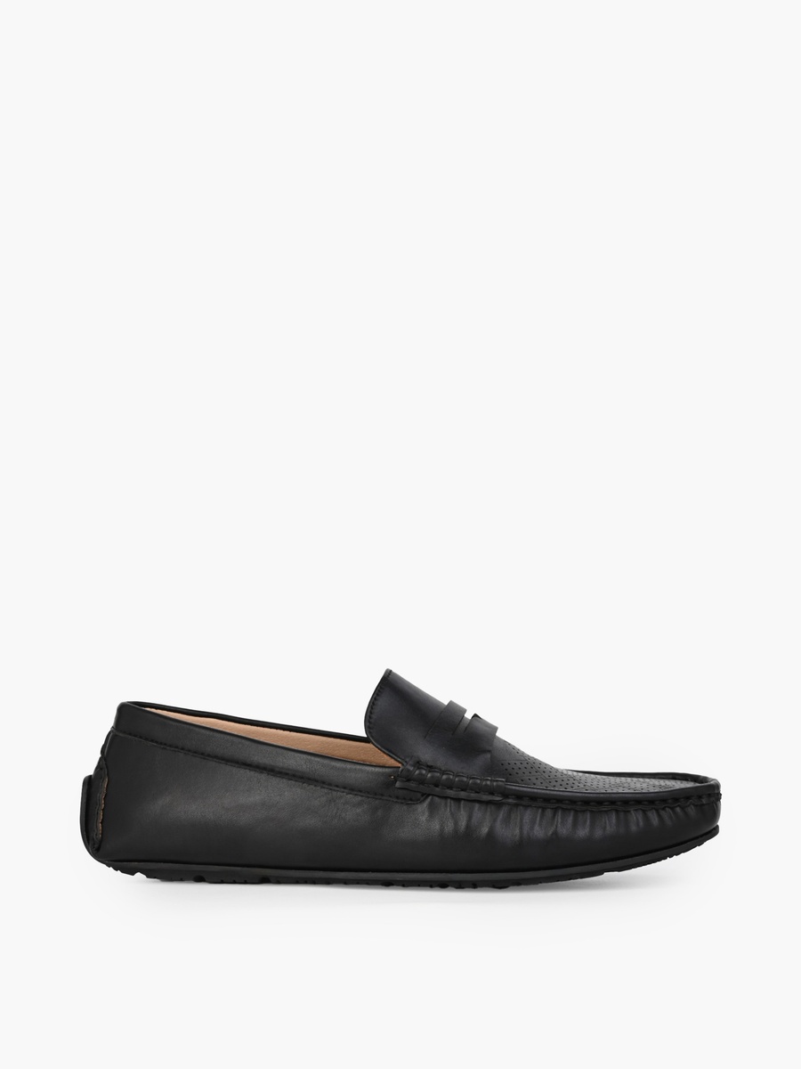 حذاء لوفرز بتصميم مثقب للرجال